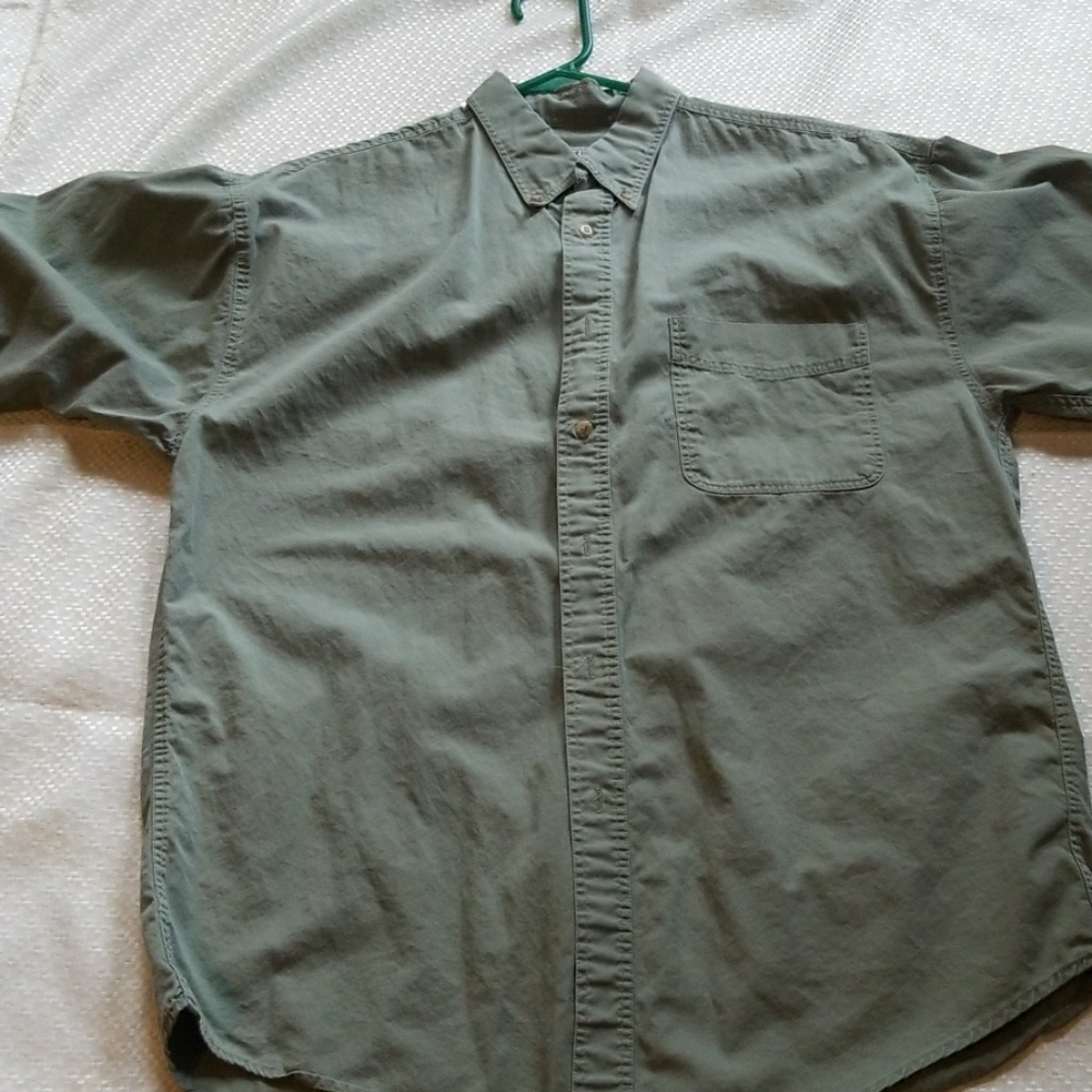 Mens medium shirt